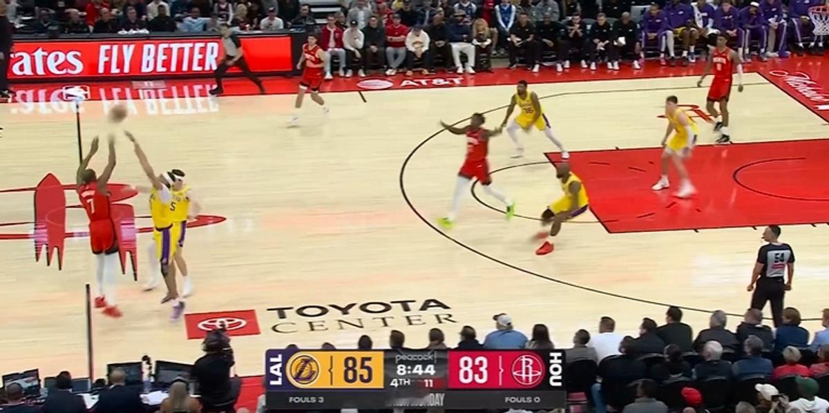 一个扎心事实，哪怕有杜兰特坐镇，火箭也是潜在季后赛软柿子。对火箭的下半场，湖人给