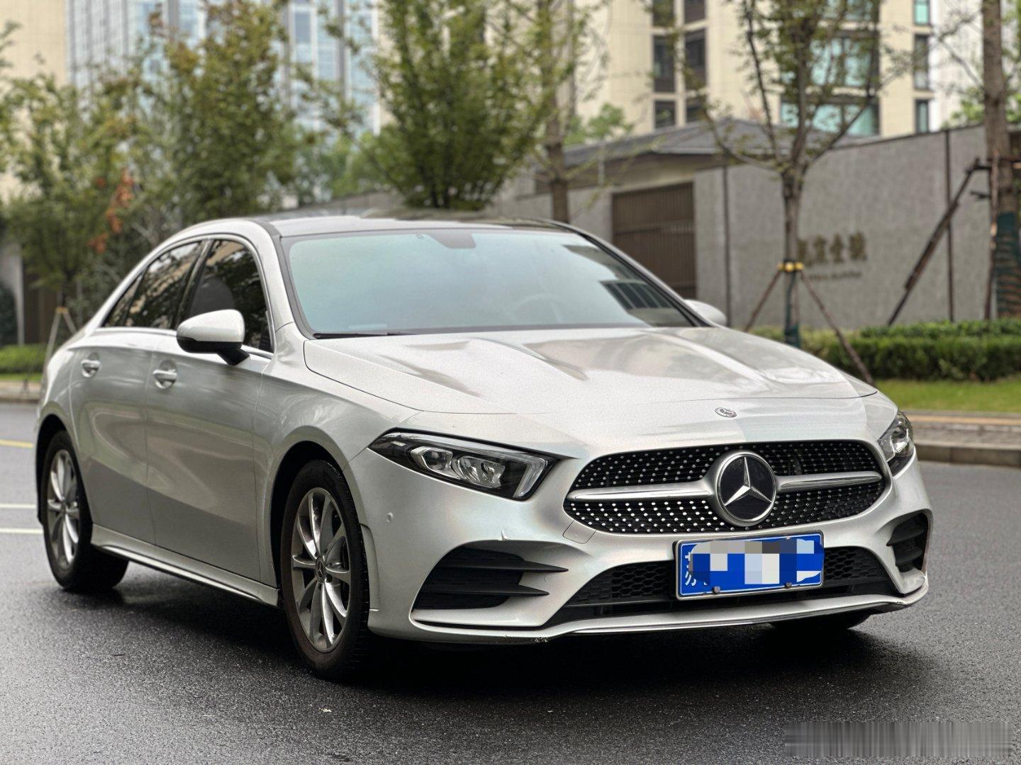 21年原版原漆奔驰A200L上照！二手车[超话]二手车常州奔驰a200l  ​​