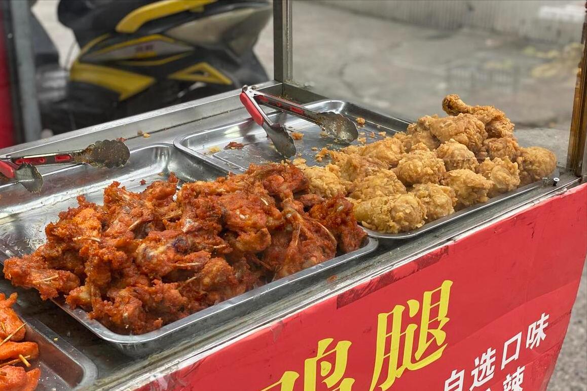 “穷人”打牙祭的炸鸡叉骨，到底是啥肉做的？为啥人们不爱吃了？
鸡叉骨是鸡的锁骨，