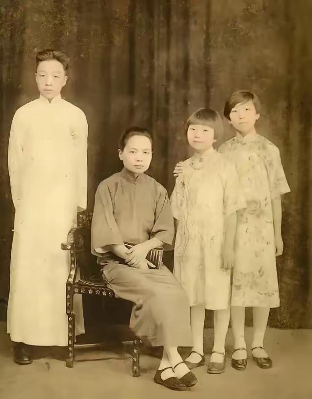 亲爹高价把15岁的徐燕若卖进豪门做妾，她竟生出了三个寿命全过90岁的国家级文学泰