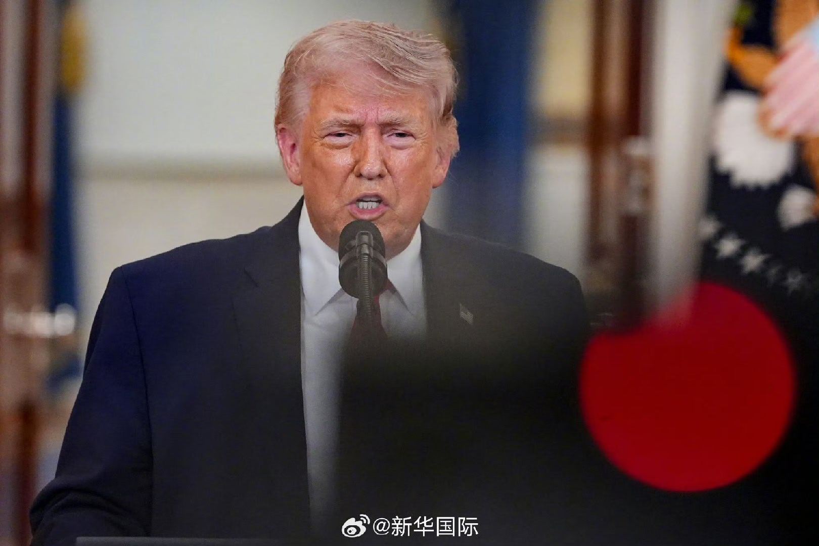 【#特朗普政府被曝考虑解职更多高官#  】#不到一月特朗普开掉两位内阁成员#  