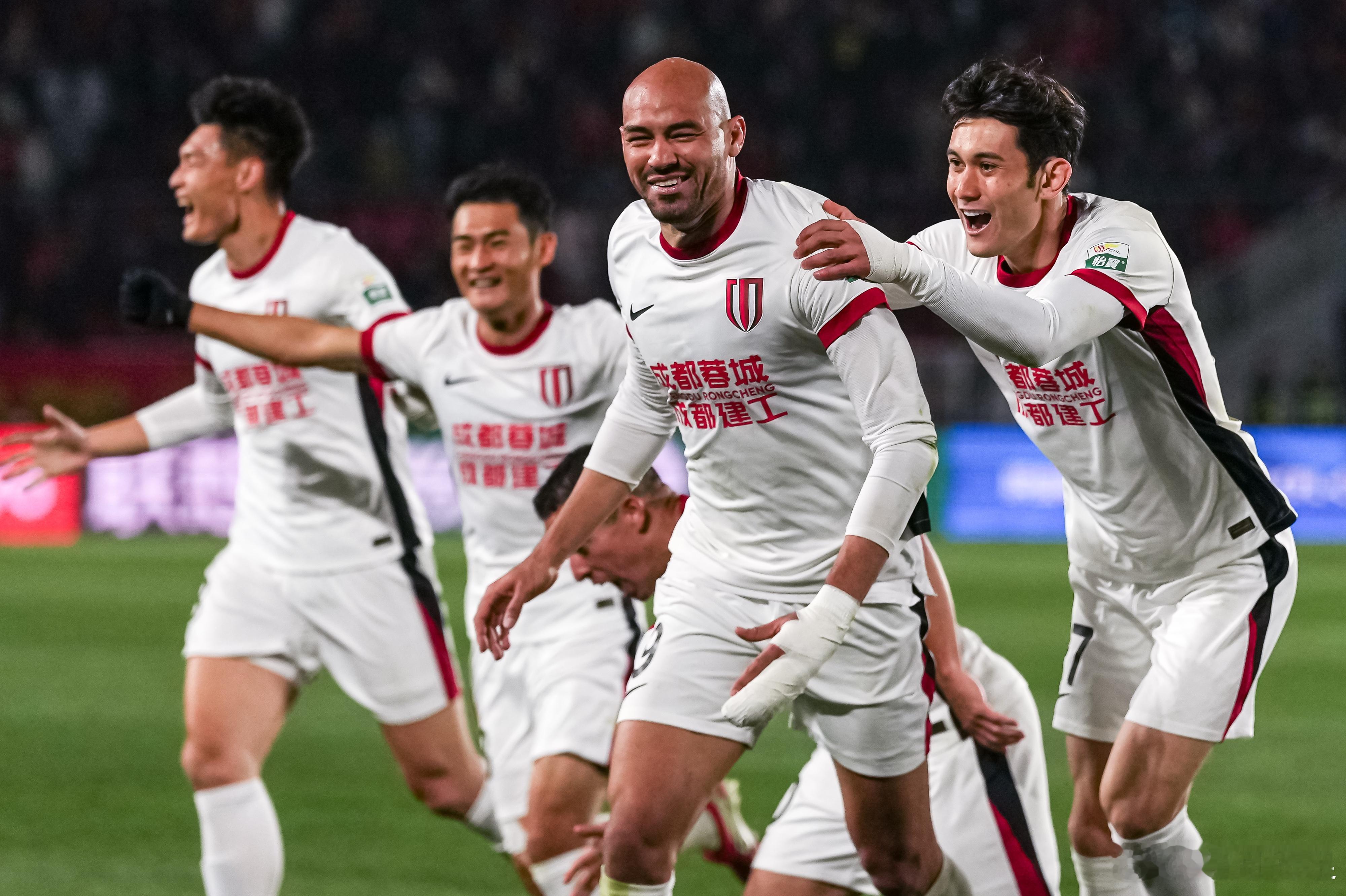 冲击西部首个顶级联赛冠军🏆蓉城今晚赢球即夺冠！历经32年等待历史性一战！成都蓉