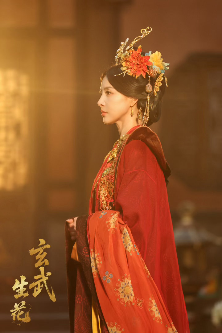  玄武生花 2026年，宫斗剧的女主们终于集体开智了，能力觉醒、辅助夺嫡、搅动朝