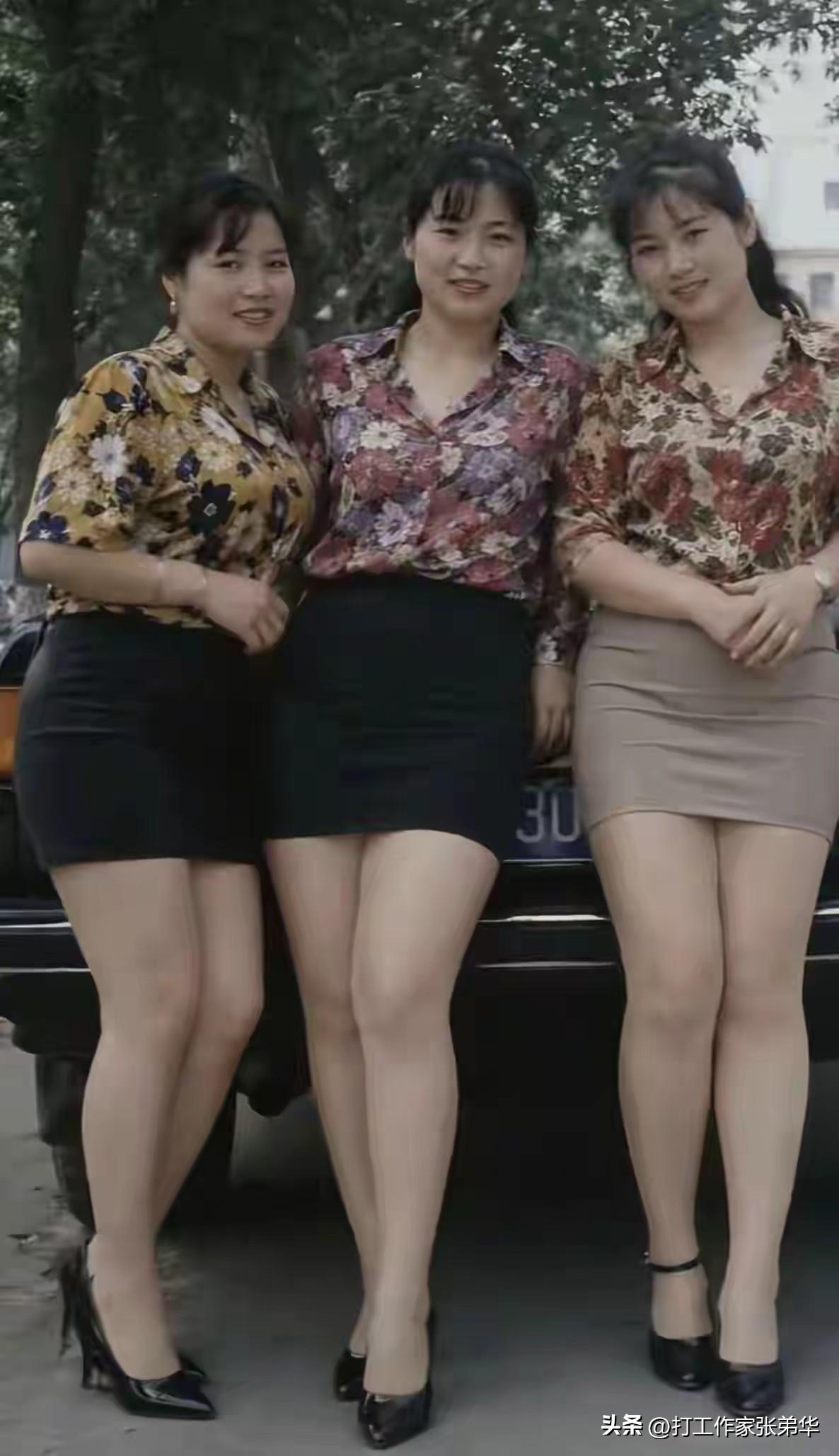 这是我的三个姐姐，不涂脂抹粉，全是自然美，觉得她们漂亮的给个赞呗！