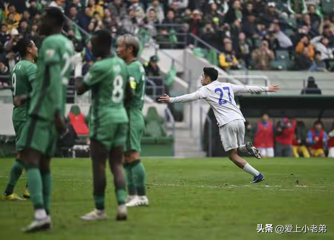 聊聊京沪大战中斯卢茨基两处败笔，未来真不能再如此任性
京沪大战平局收场，结果让人