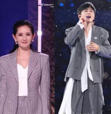 谢娜造型指导是张杰吧这夫妻俩的审美也是越来越重叠了，这造型也是一个模子刻出来的 