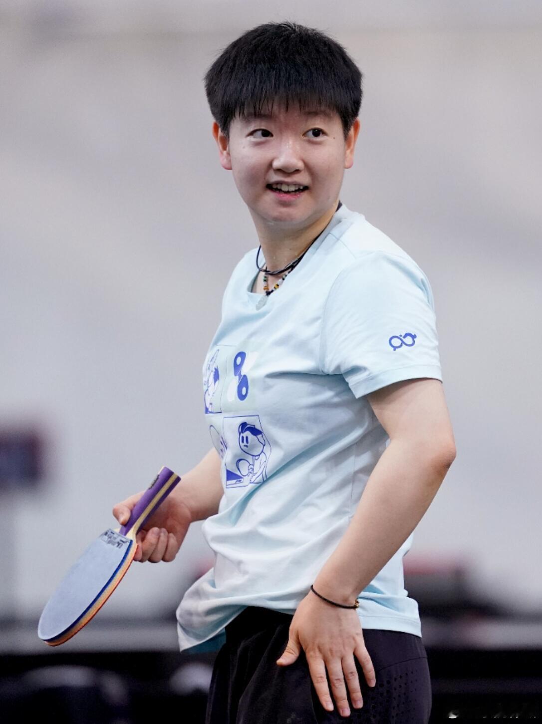 孙颖莎  新加坡大满贯训练，新鲜的莎莎 