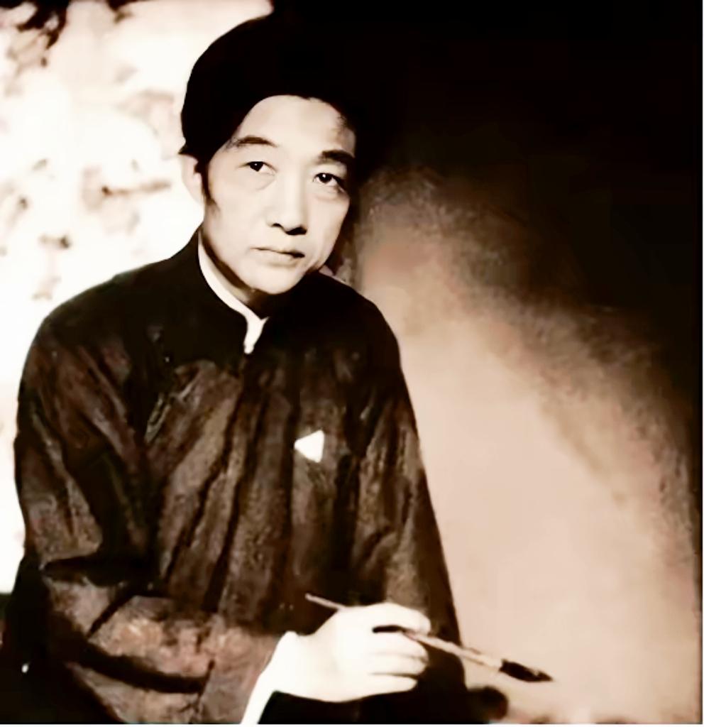 1937年，徐悲鸿在香港遇到一个德国人售卖四箱古画，当他看到第三箱时，突然大喊一