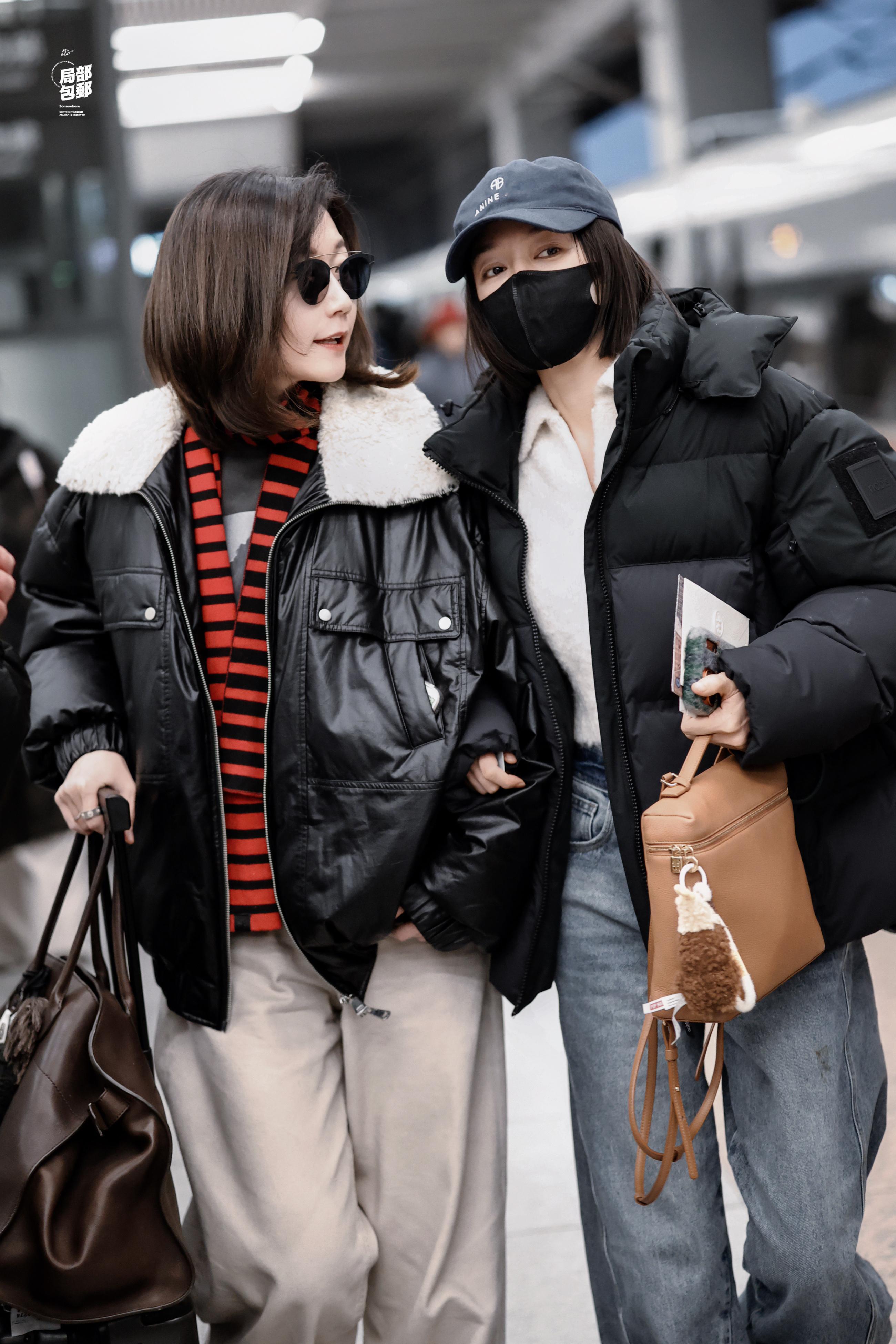 秦岚现身马年春晚彩排秦岚带着岁月沉淀的温婉与敬业亮相，每一份认真都藏着对舞台的敬