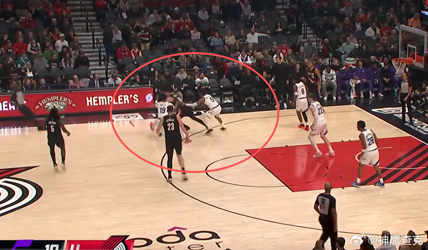 高效31分赛季次最佳一役！解析森萨博高光场次进攻表现在客场对阵开拓者的比赛中，森