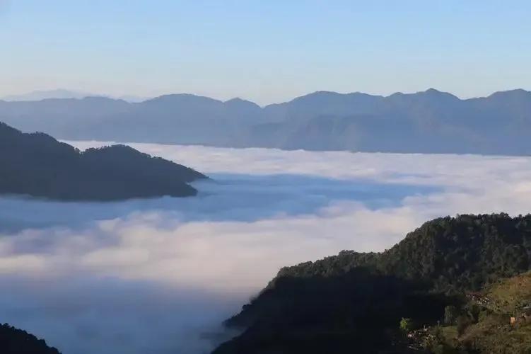 自从看武侠书知道了云南虫谷，就对于这个地方充满好奇。今年国庆期间看朋友圈旅游照片