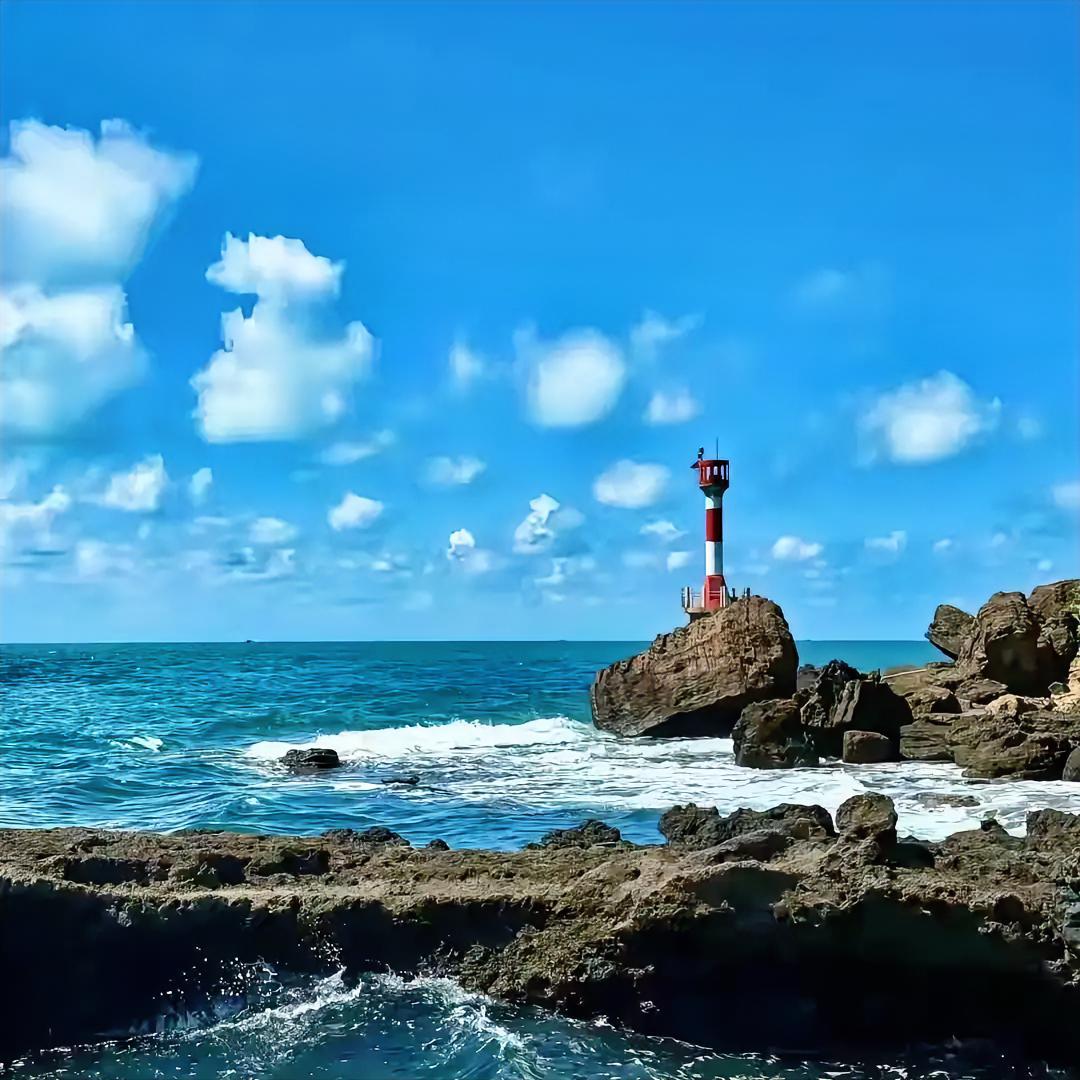 人自带无形的磁场，心里日日惦念什么，生活就容易向你推送什么。
内心盛满计较、抱怨
