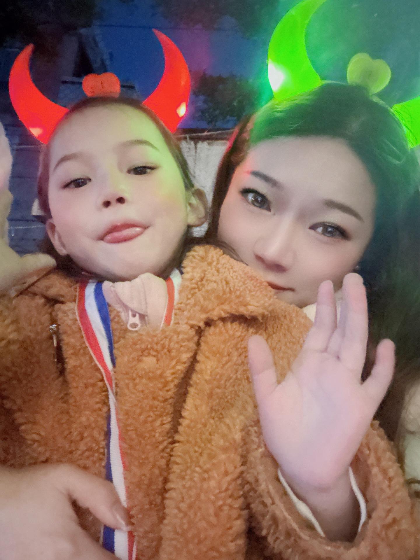 去经历 去感受 去后悔 去做你想做的 去选你所爱的 而不是别人眼里正确的.