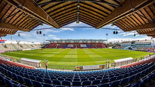 🚨官方消息：拜仁慕尼黑足球俱樂部已收購翁特哈興體育公園。經過必要的設施改造後，