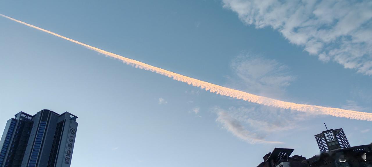 说一句话鼓励自己的话走在修行的路上，一定要目视前方，不要左顾右盼。