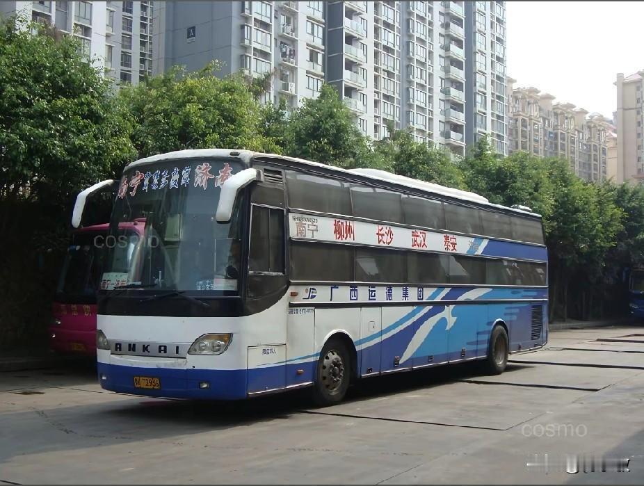 济南 山东 济南曾经的省际长途线路（四）

       济南长途汽车总站，曾经