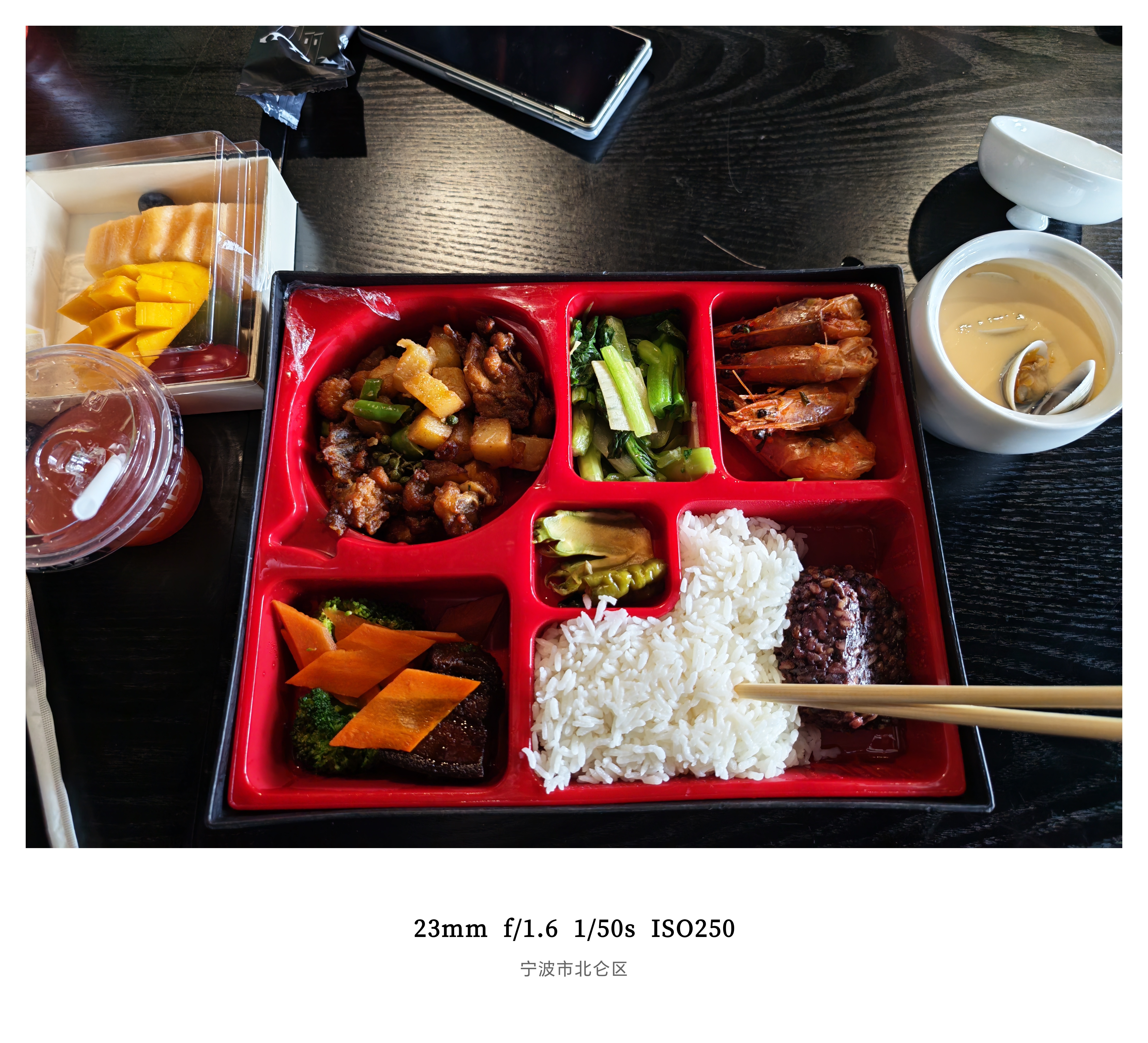 这才是真极氪007功夫黄这拉花和轮毂太帅了猜猜我今天赛道看到了谁？