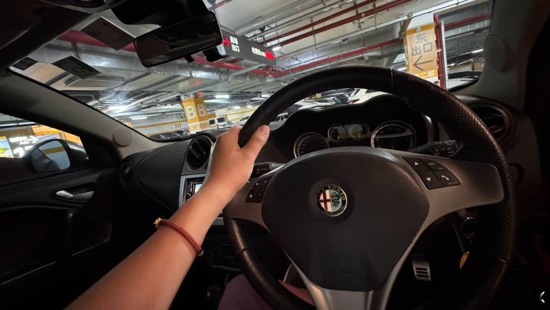 每次都因为摆太久没开启动机卡住/电瓶没电🪫次次启动都要带个宝宝真的很烦啊啊啊啊