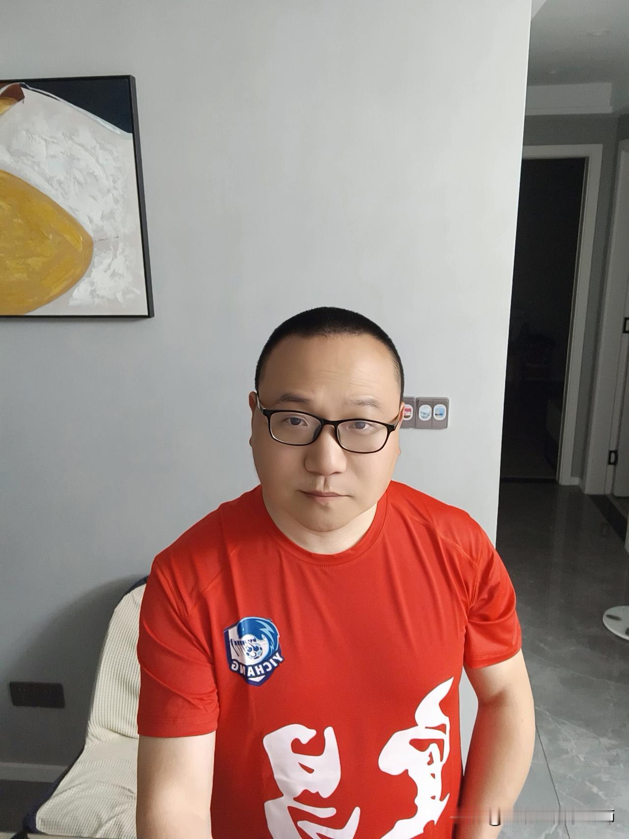【不负热爱，尽情呐喊】又一次深夜醒来，打开手机，3点45分！

这一次叫醒我的，