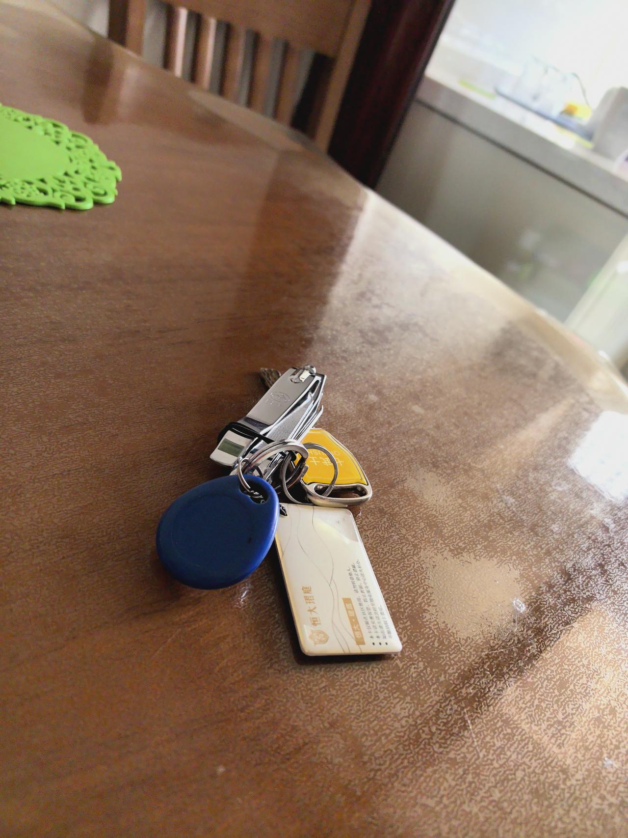 体检中心不是治疗病症的地方。昨天下午，同学打电话说，她的母亲今年76岁了，一直说