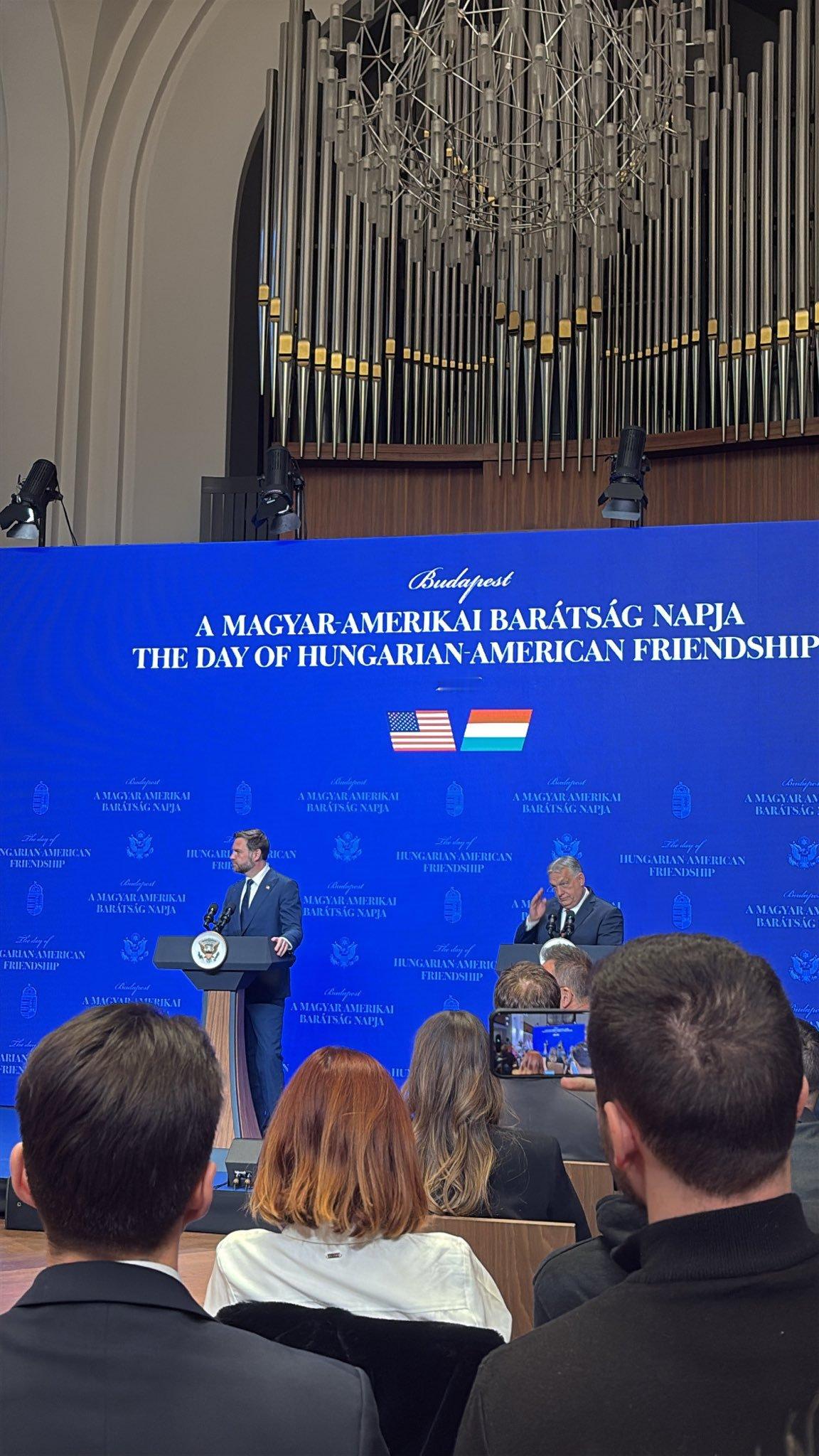 匈牙利国会选举蒂萨党领先¹ 匈牙利变天了，亲欧盟派大胜，亲美派、亲俄派输了。欧尔