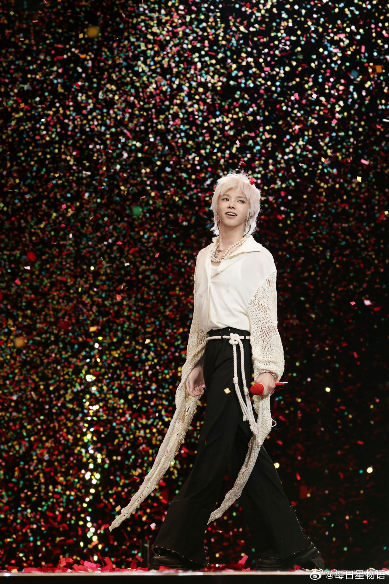 华晨宇真盖了一个温暖的房子 真盖了一个属于全体火星人的温暖的房子～ 火星乐园2.