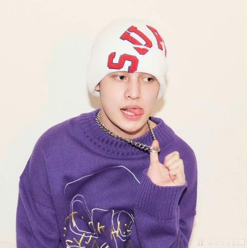 赵雨凡JAMES  🦅赵雨凡骨相天才  这样好的JAMES以后一定会爆火的，一