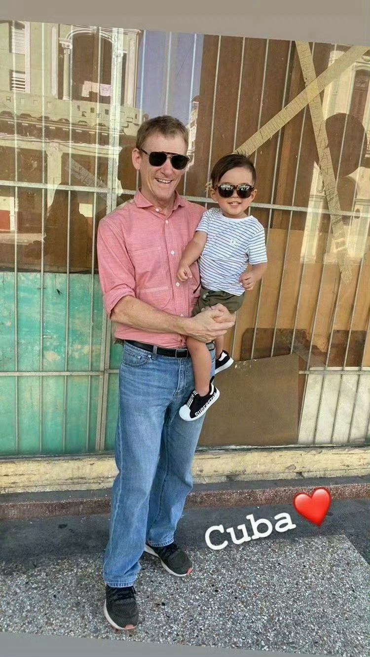 外公和他的小孙孙