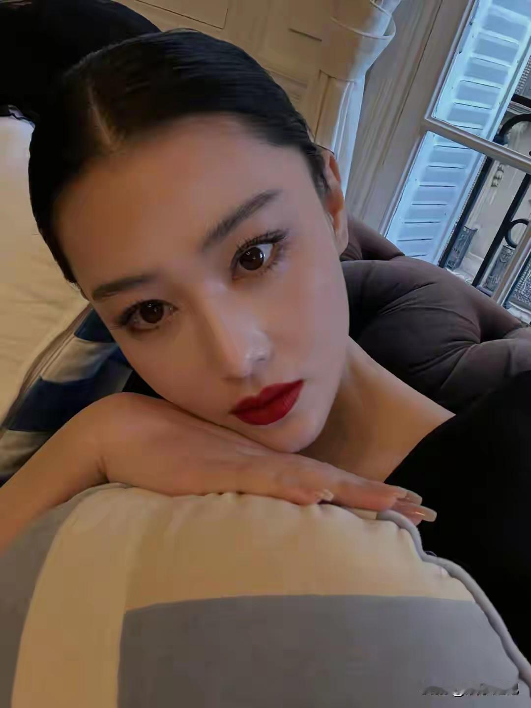张馨予