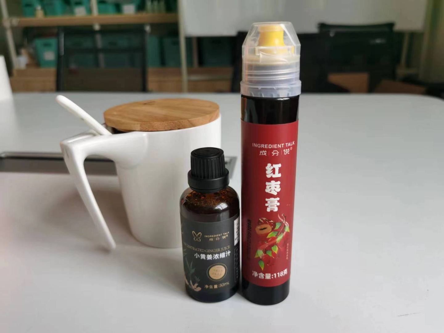 挑战全网最简单的姜枣茶做法夏天，很多人又开始喝上姜枣茶了，毕竟夏天气血都浮在体表