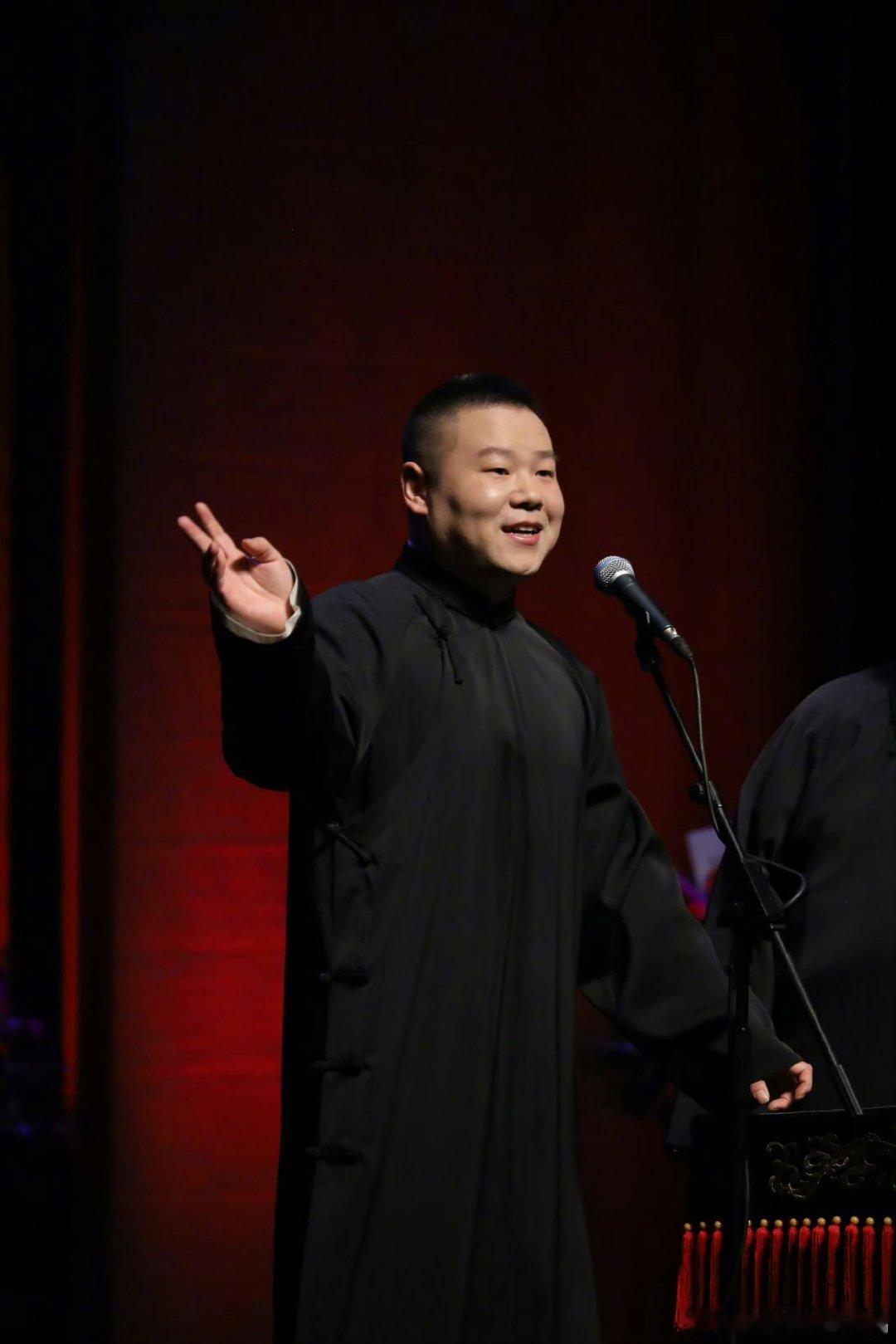 岳云鹏夸烧饼演技 岳云鹏夸低智商犯罪烧饼演技当相声演员开始演戏，将会带来多少惊喜