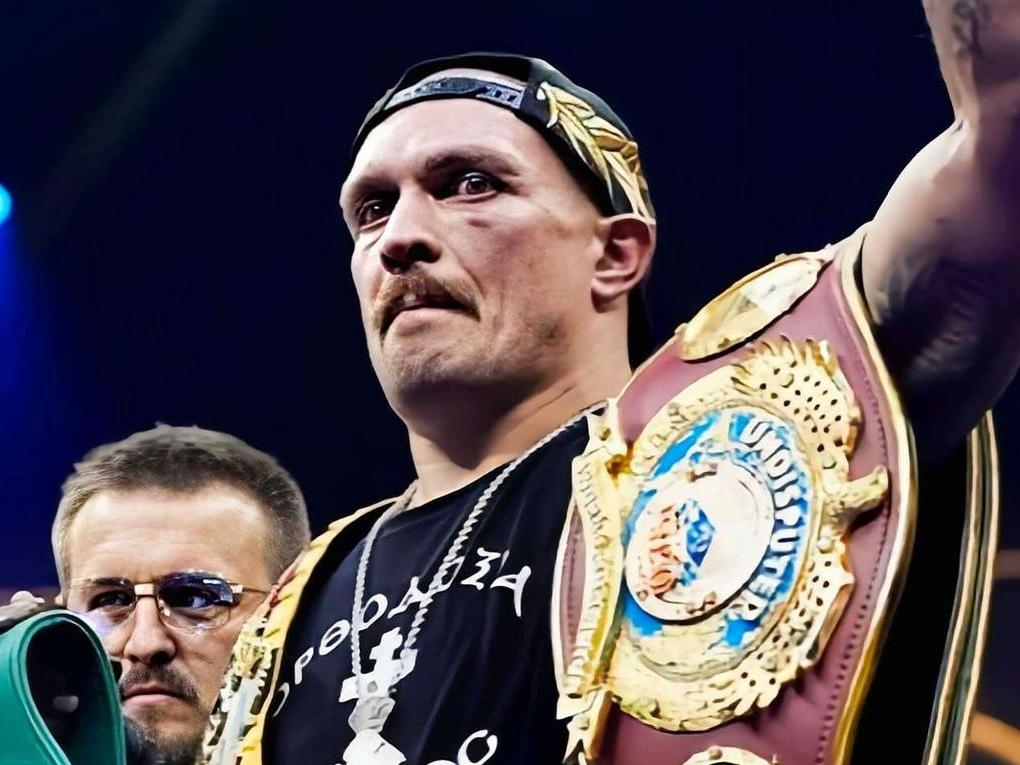 谁将取代乌西克，成为下一个重量级霸主？
重量级四冠王乌西克刚刚放弃WBO金腰带，