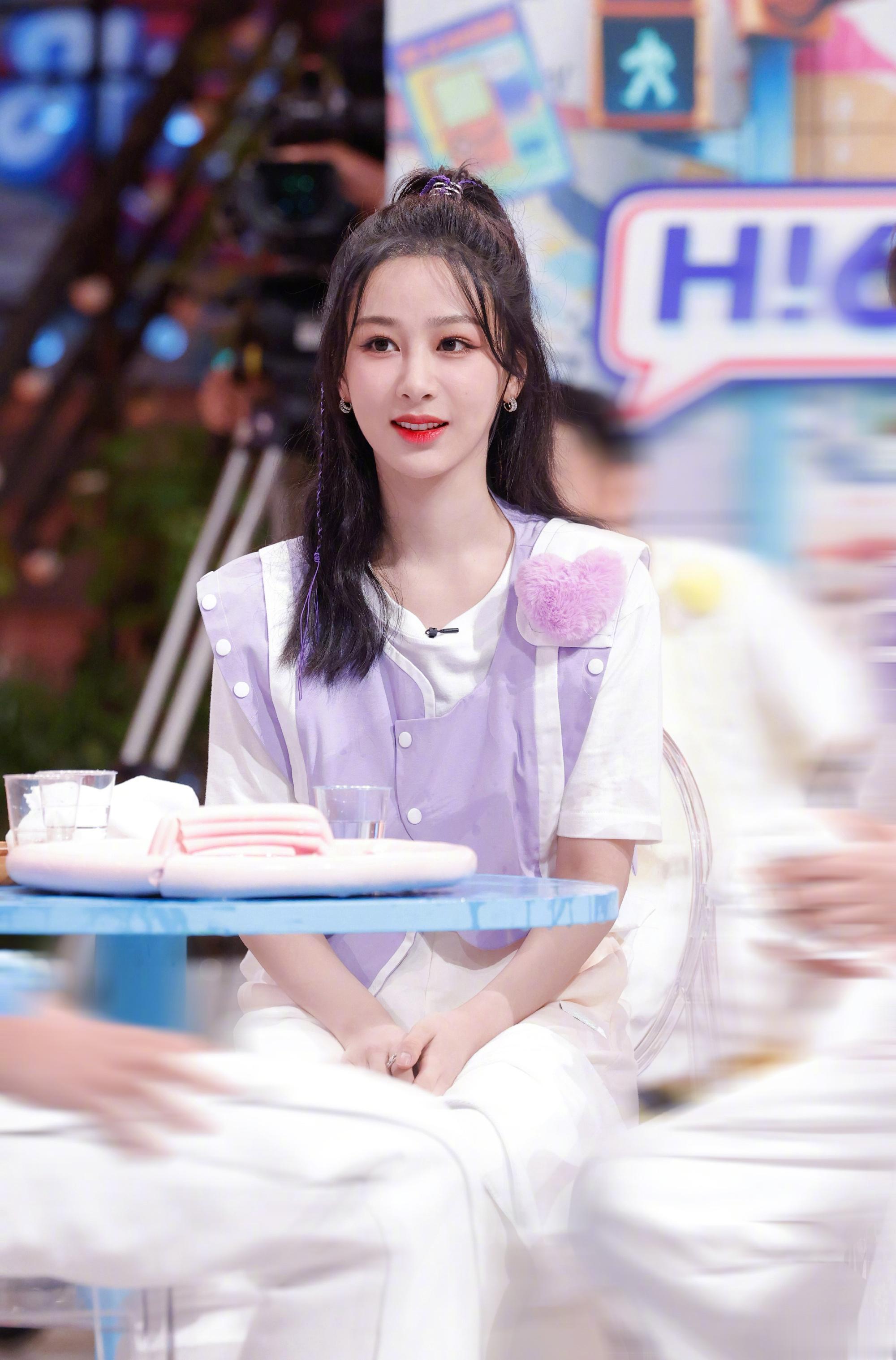 #杨紫[超话]##杨紫小夭# 💕#杨紫长相思# 想把天上的星星摘给你，却发现它