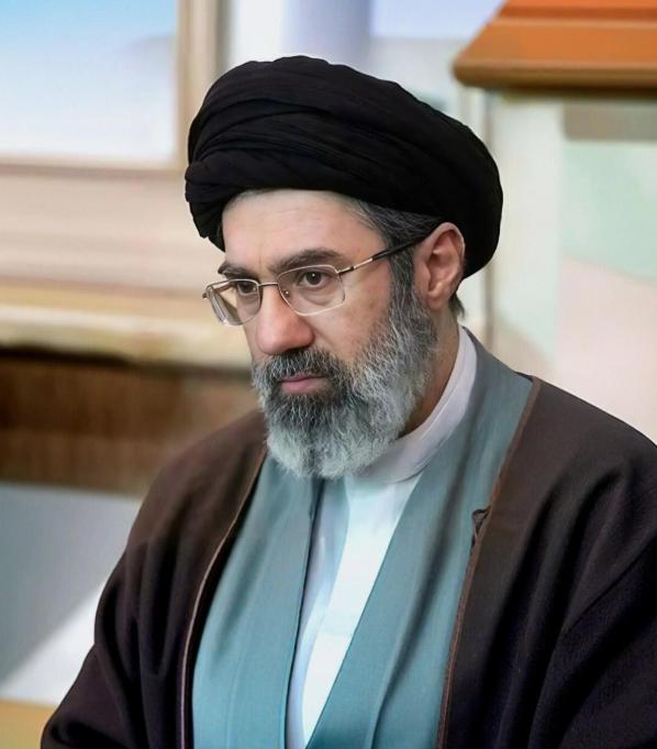 穆杰塔巴上台不到24小时，伊朗突然提出停火，开出的条件令人意想不到！

这事儿可