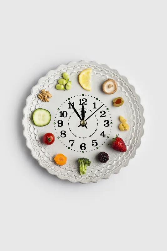 吃什么有益身体健康，还真有研究给出答案。2024年10月《自然 - 食品》期刊提