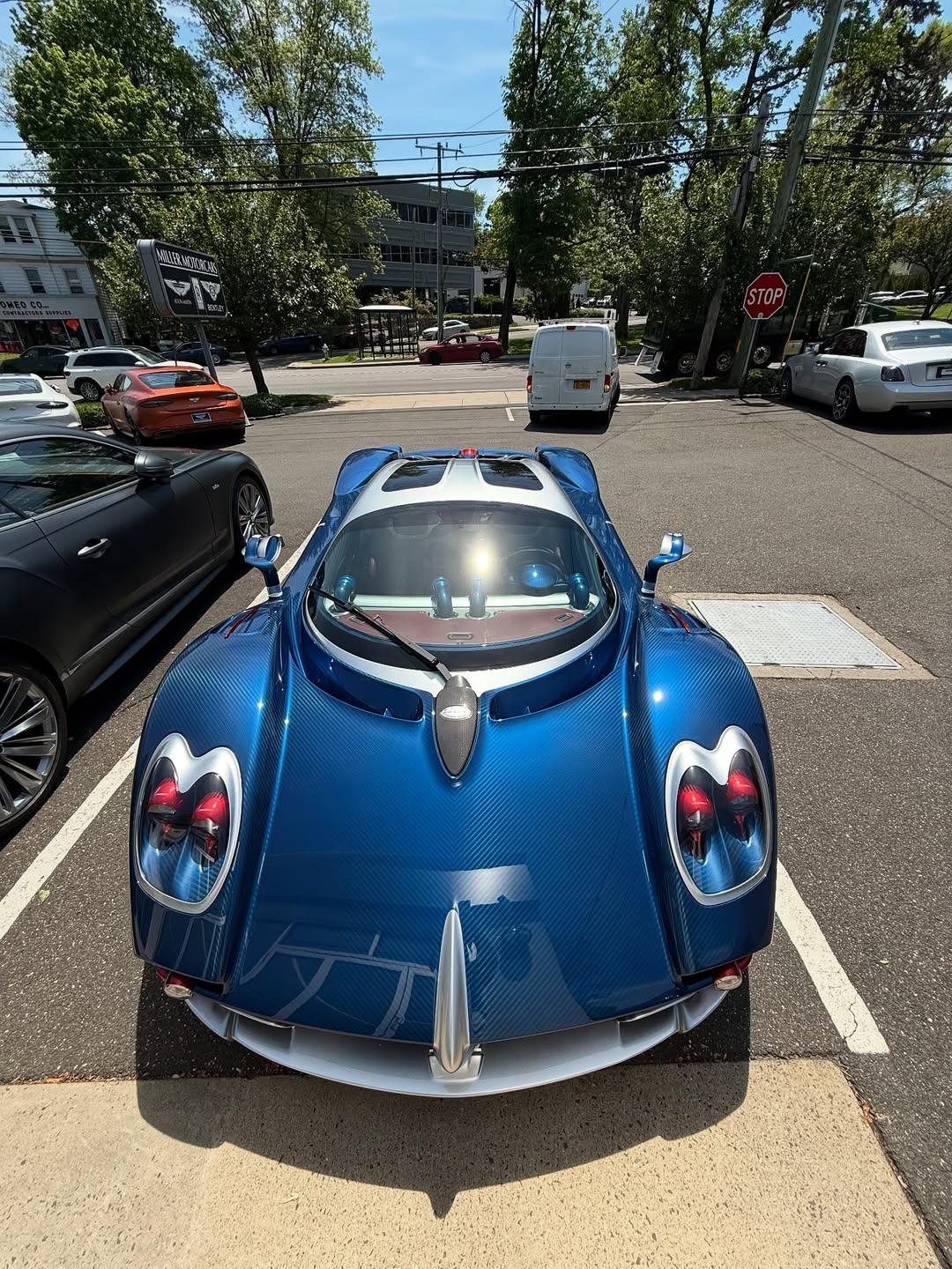 美国出街最少的Pagani Utopia