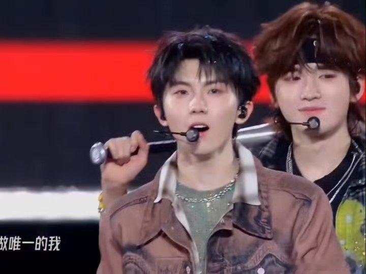 新发色杀疯了！七个帅哥各有风格，直接帅晕 