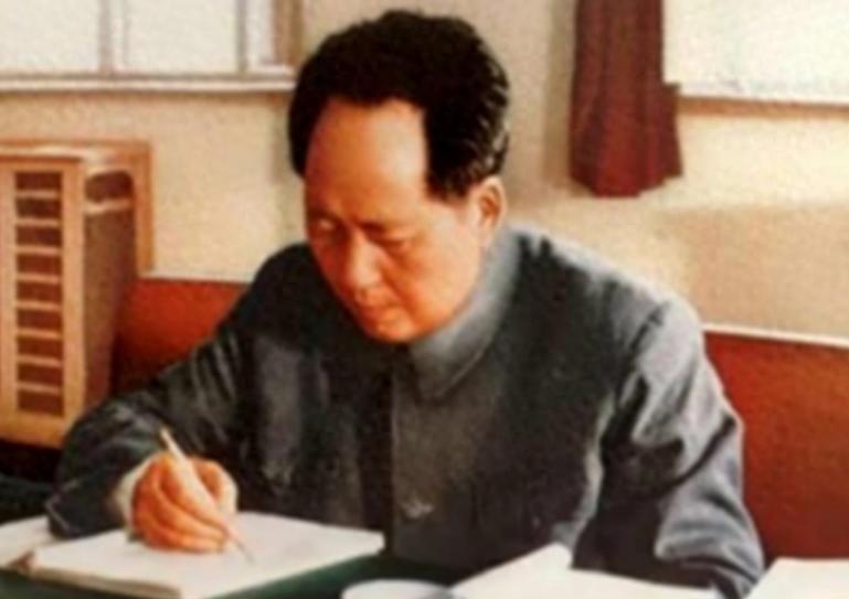 51年国民党旧人员妻子看望毛主席，见面后主席：没给我带点东西？

“中南海来电，