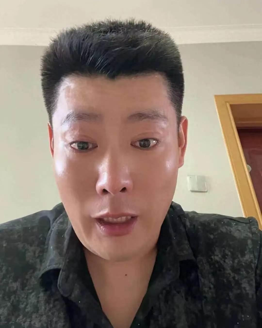 全网泪崩！高考结束父亲才敢说：你妈妈11天前就走了

6月9日下午5点，高考最后
