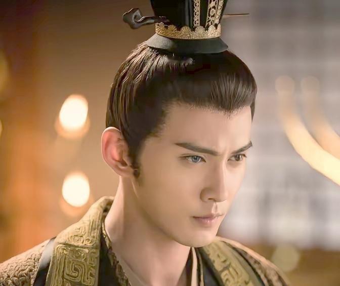 559年，陈霸先病死，皇后章要儿秘不发丧，并在是否立侄子陈蒨为帝一事上犹豫不决，