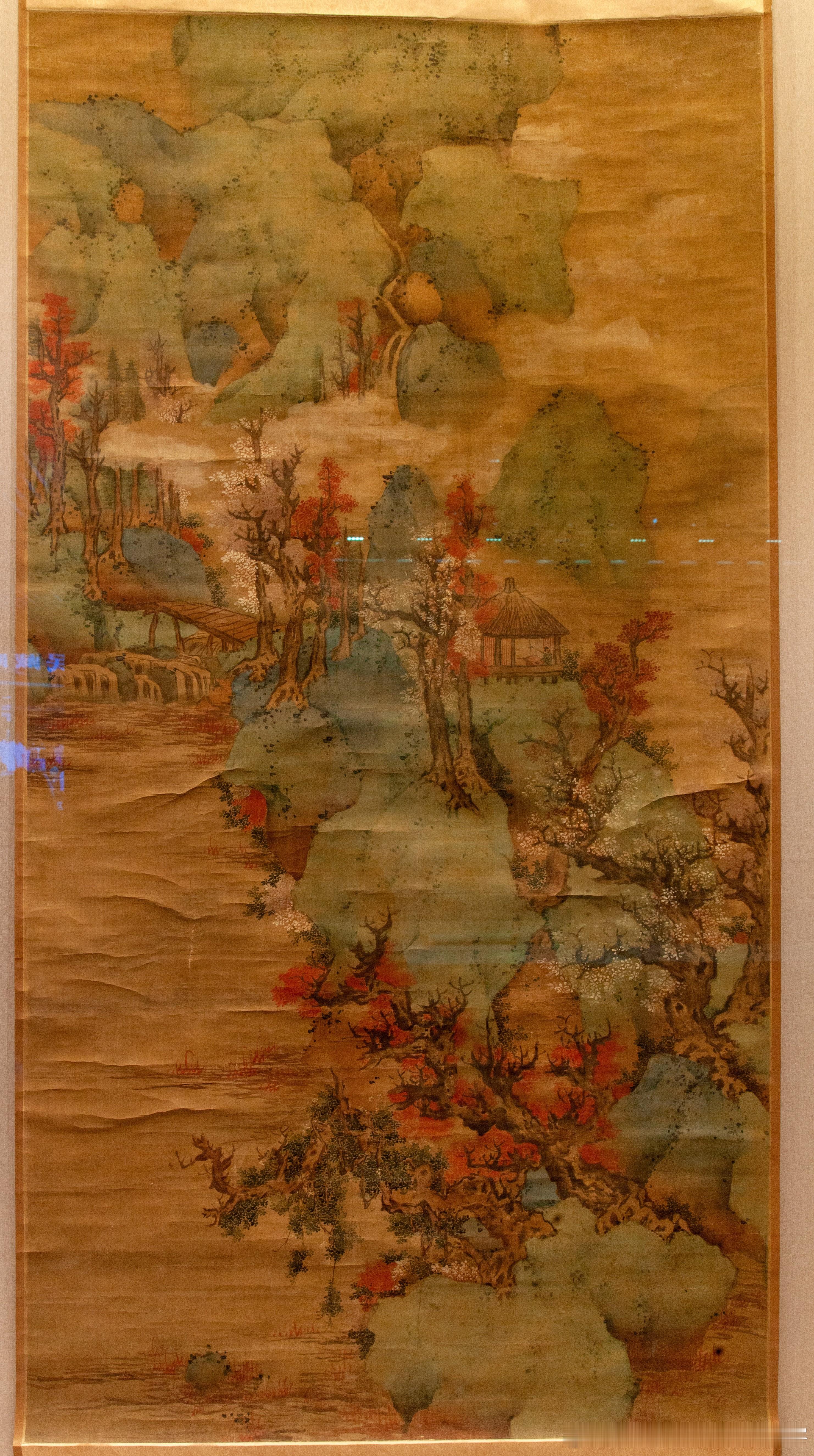 #白衣拍展# 蓝瑛《青山红树图轴》，摄于#无锡博物院# 正在展出的 “艺术长存 