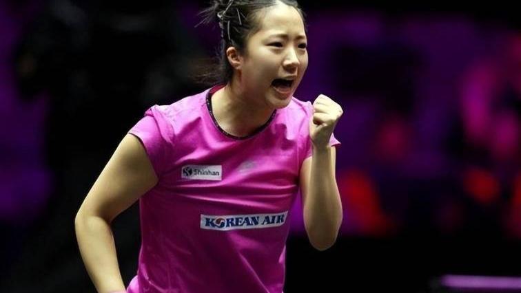 2026澳门世界杯女单1/4决赛，陈幸同与申裕斌激战。陈幸同先声夺人却未能延续优