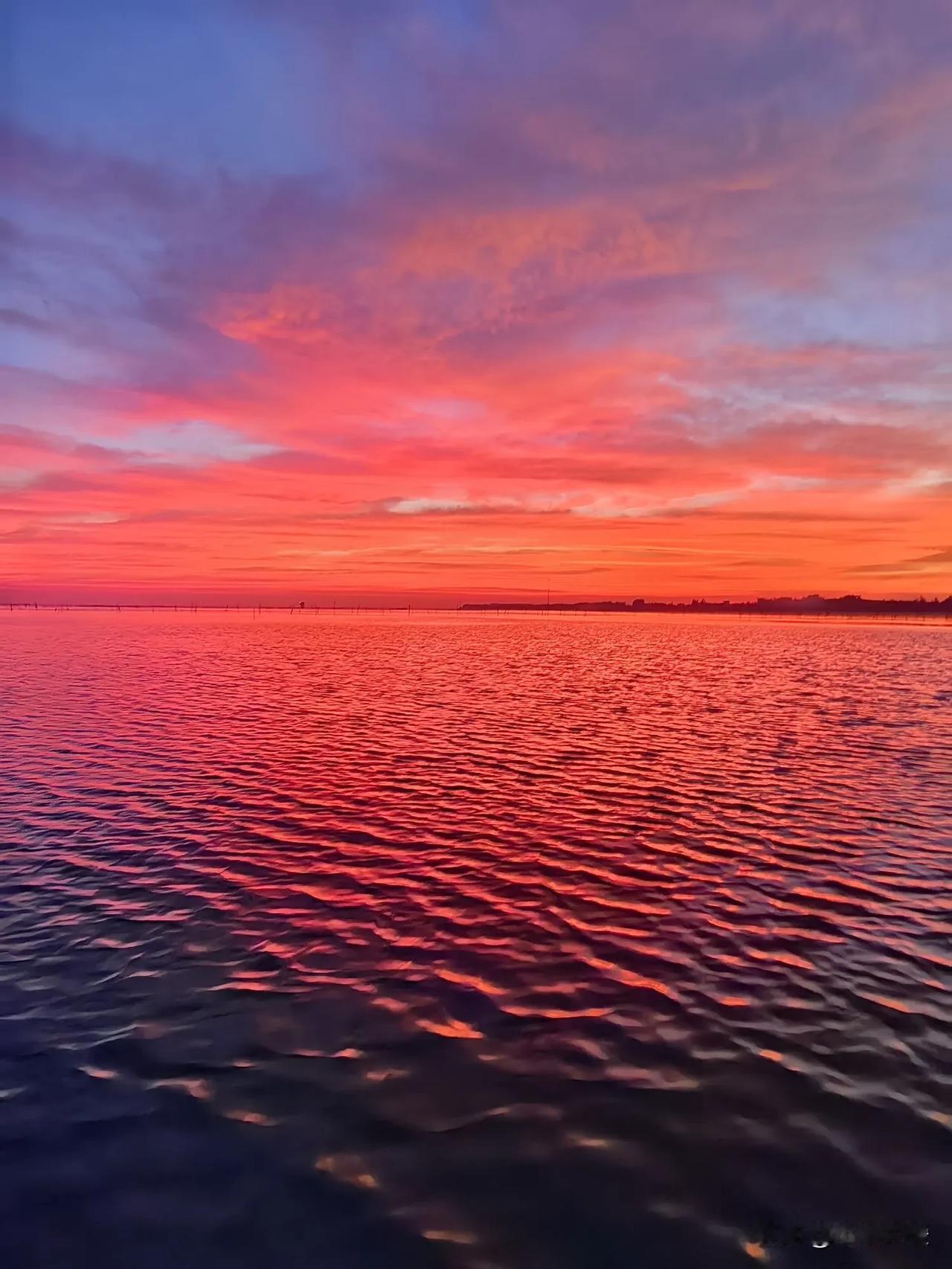 随手拍一张晚霞照