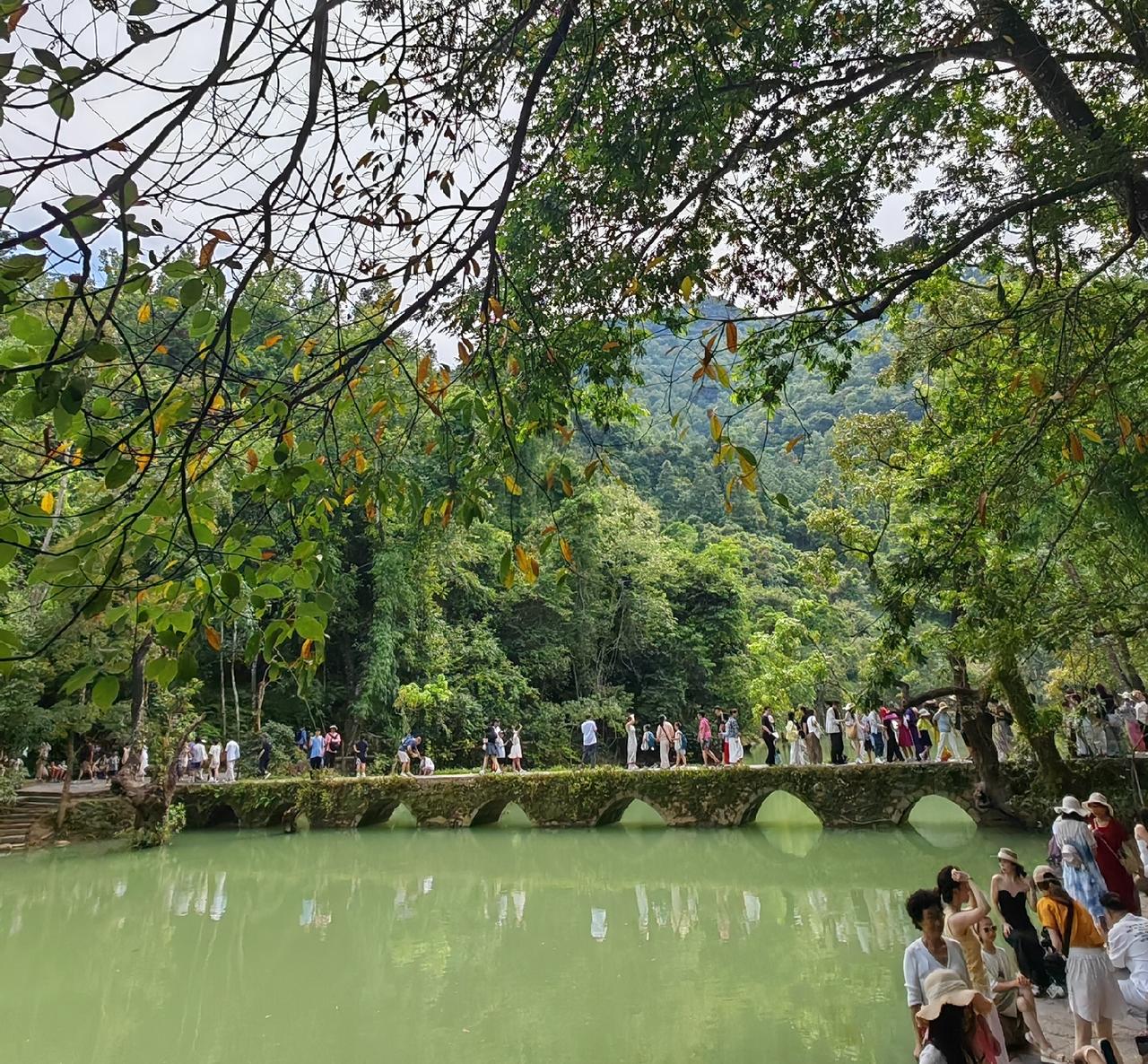 从养生概念的普及到运动手环的提醒，日行万步早已成为很多人默认的健康标准，但实际上
