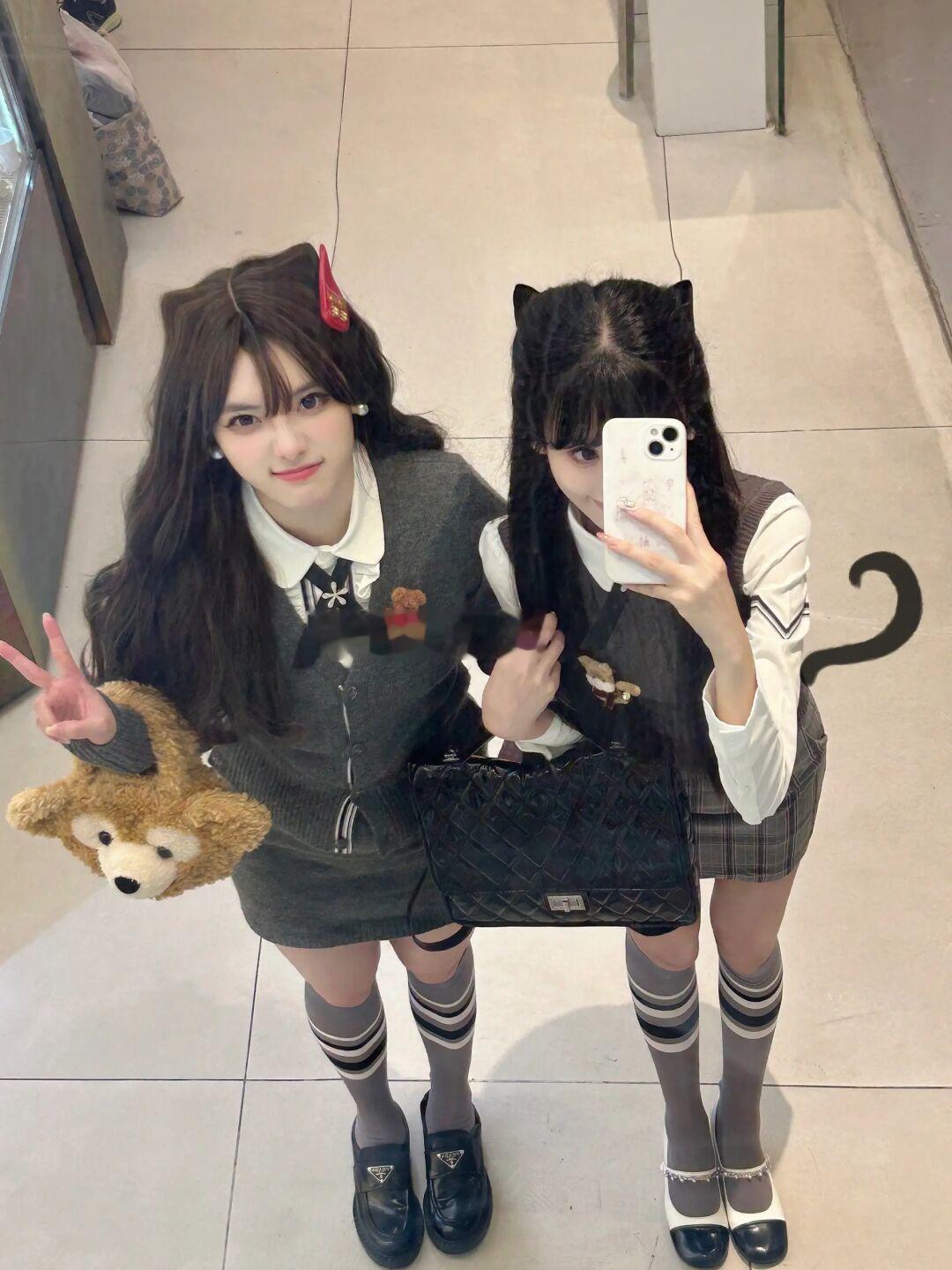 🐈‍⬛‧₊˚ 两只罚站小猫 •͈ ༝ •͈♡