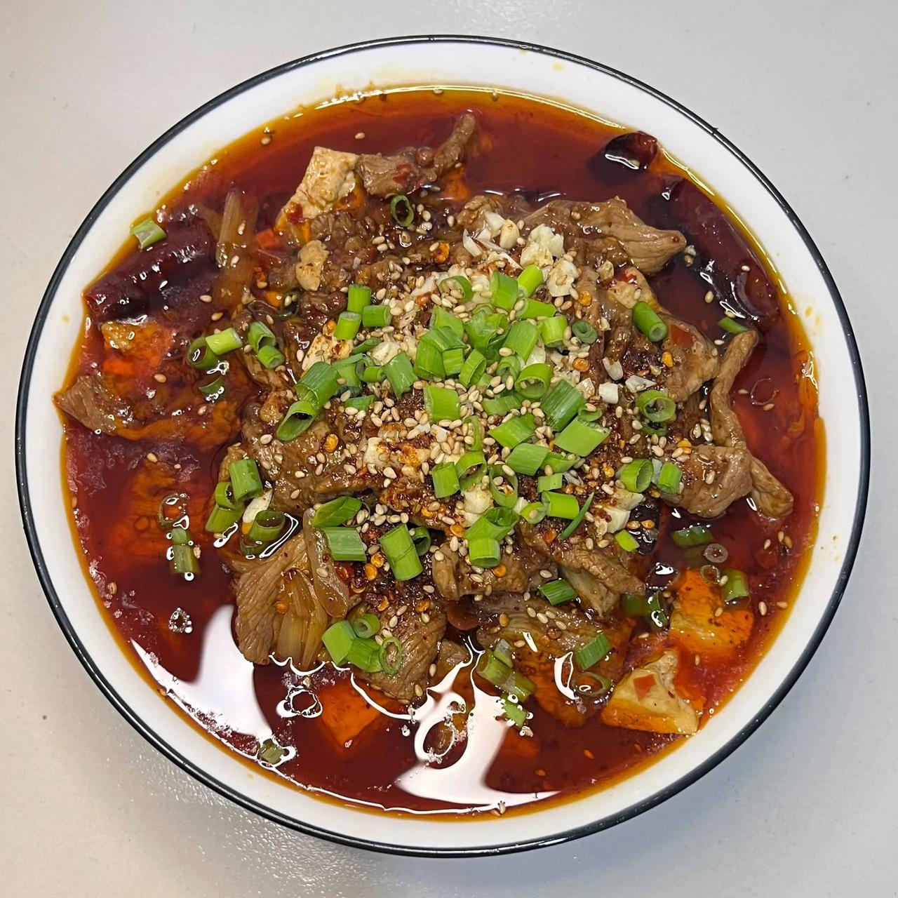 豆花牛肉简直太好吃了，在家也能做，简直绝了

很喜欢吃豆花，无论是在海底捞火锅还