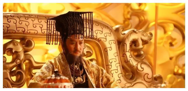 公元581年，北周外戚杨坚取而代之，建立隋朝，史称隋文帝。 
 
彼时，北方已经