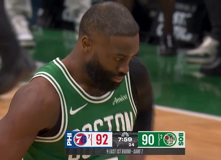 好牛逼的布朗 不愧是自己带着球队能打到东部第2的👍nba季后赛76人vs凯尔特