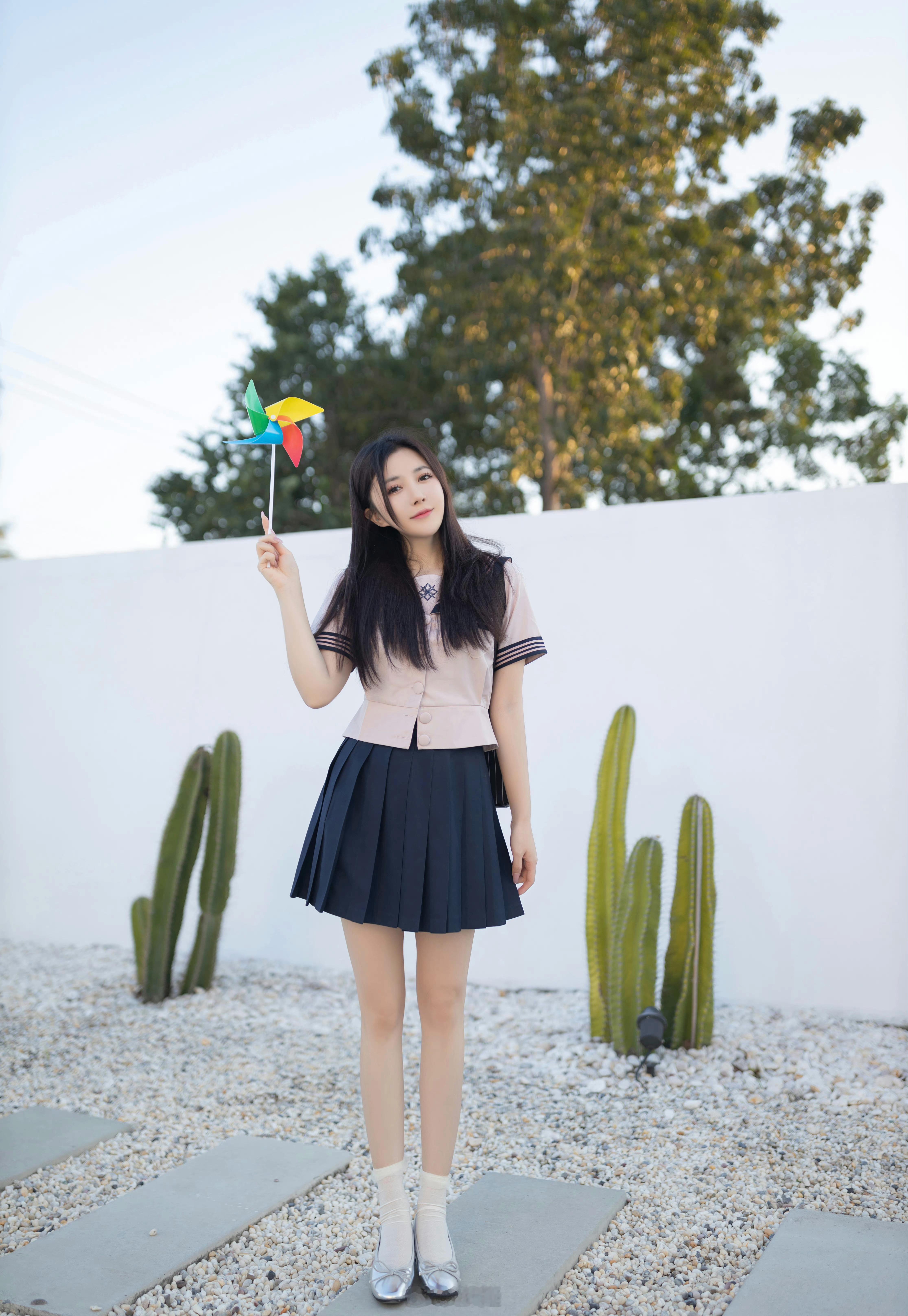 可爱的女孩子青春气息十分浓烈 ​​​