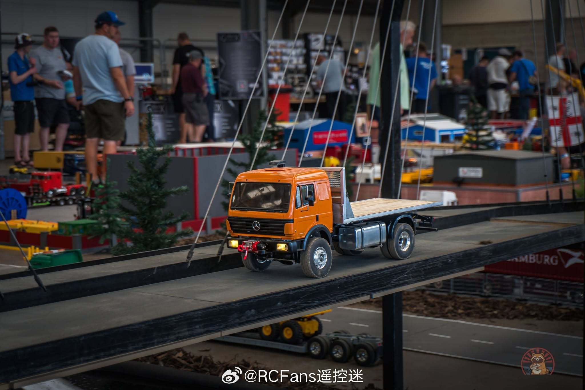 早上好RCFans 星期二，大家喜欢工程遥控车模型吗？🚜🚧 挖掘机、装载机、